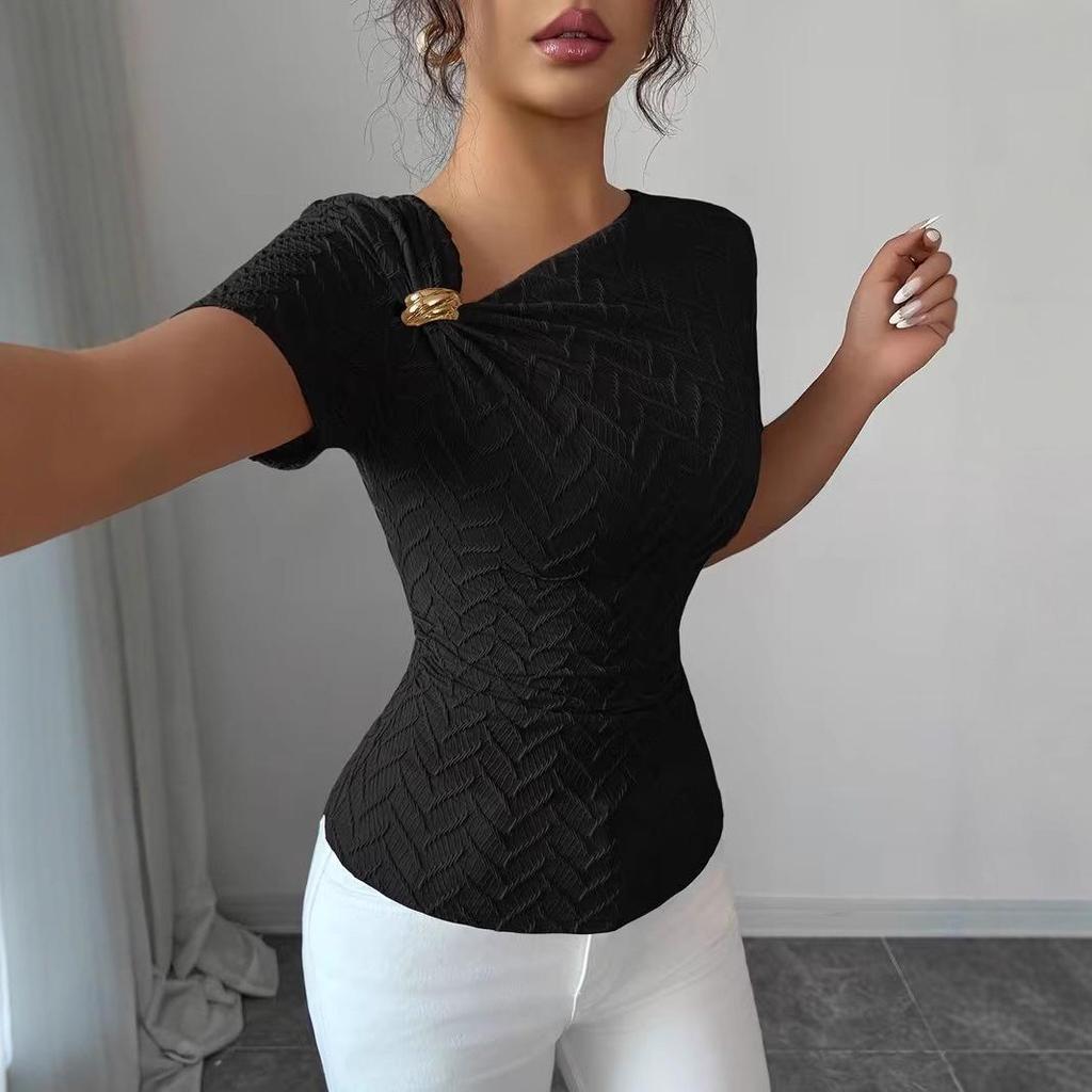 Ευρωπαϊκό Γυναικείο Ασύμμετρο T-shirt Slim-Fit με Μεταλλικό Διάκοσμο