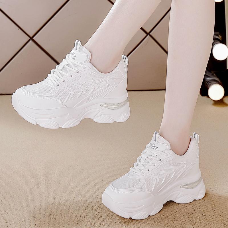 Fashion New Soft Sole Comfortable Versatile Sports Outdoor Shoes 2025 Woman Spring Black Fashion Round Toe Platform Casual Sneakers