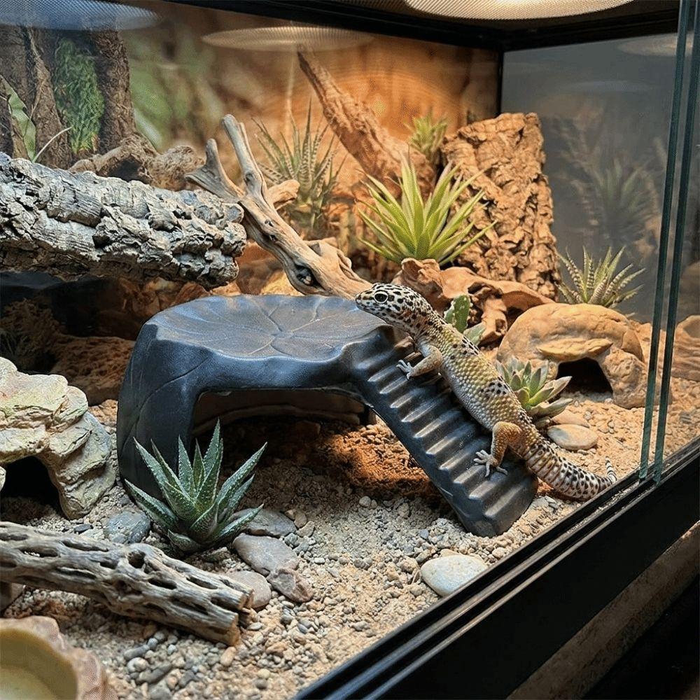 Imitation Rocks Turtles Basking Platform Decorative Non-Slip Surface Reptile Hide Cave Resin Turtle Hiding Hole Aquarium