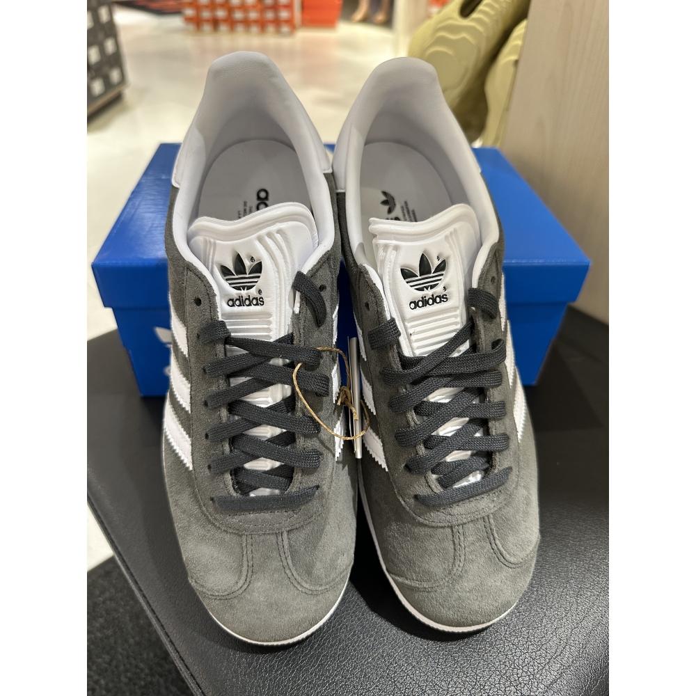

Кроссовки adidas GAZELLE BB5480
