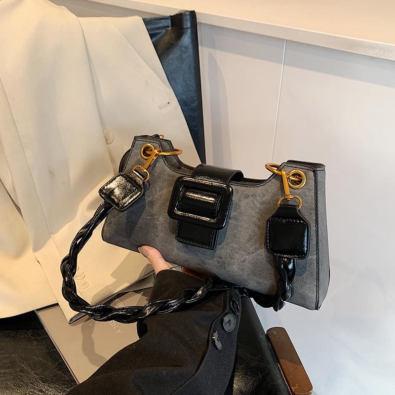 

Retro texture bag women s new autumn and winter shoulder armpit bag high-end niche design messenger bag чёрный