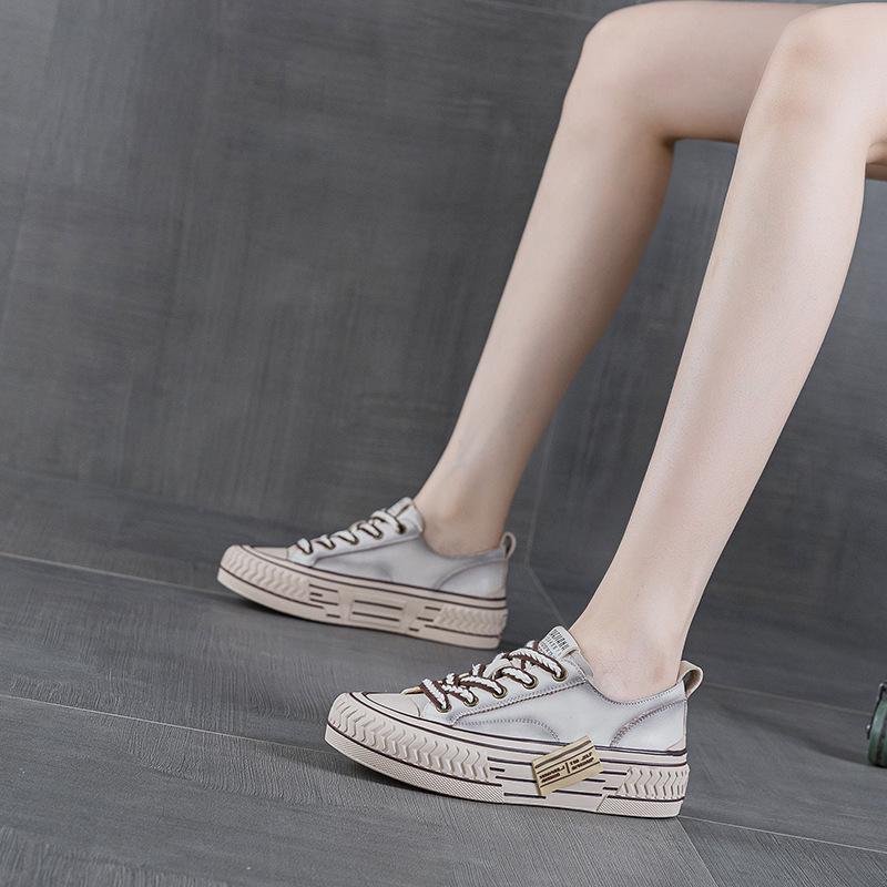 The first layer of cowhide retro red board shoes women's spring new versatile lace-up single shoes sports and leisure white shoes