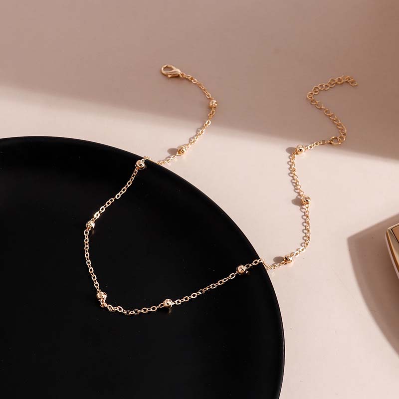 Módní Stříbrná barva Náhrdelník s kulatými korálky pro ženy Vintage kovový řetízek Náhrdelník s krátkým přívěskem Šperky Dárky na párty