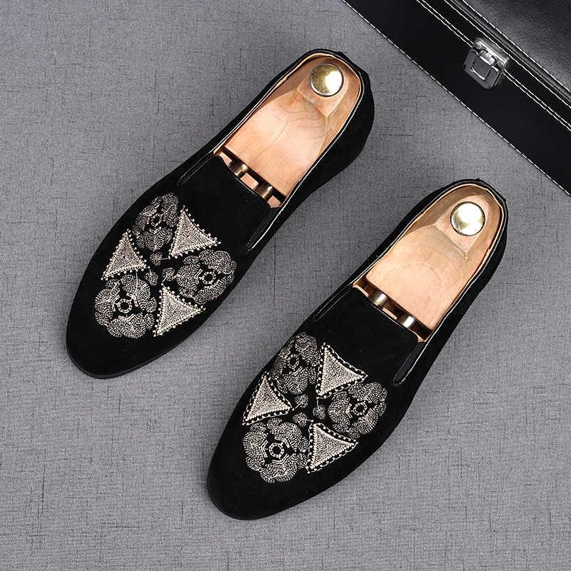 Fashion New Men's Fashion Printed Embroidery Suede Flats Shoes Oxfords Zapatos De Novio Man Party Wedding Dress Formal Prom Shoes
