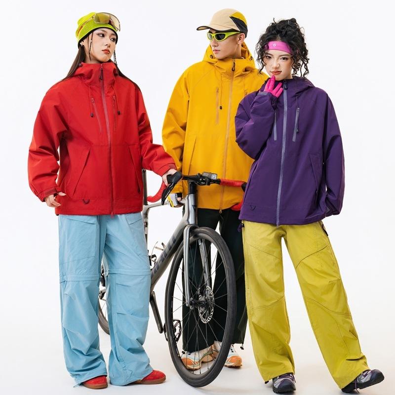 Outdoor Hiking Suit Couple's Three-in-one Jacket Men's Mountain Jacket Waterproof and Windproof Men's and Women's Tide Casual Jacket