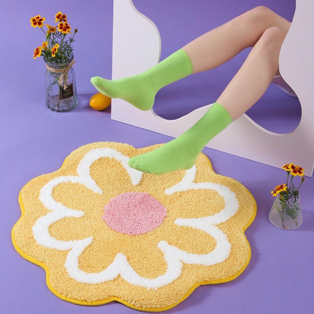 Round Floor Mat Anti-slip Rug Creative Flower Shaped Carpet  Bedside