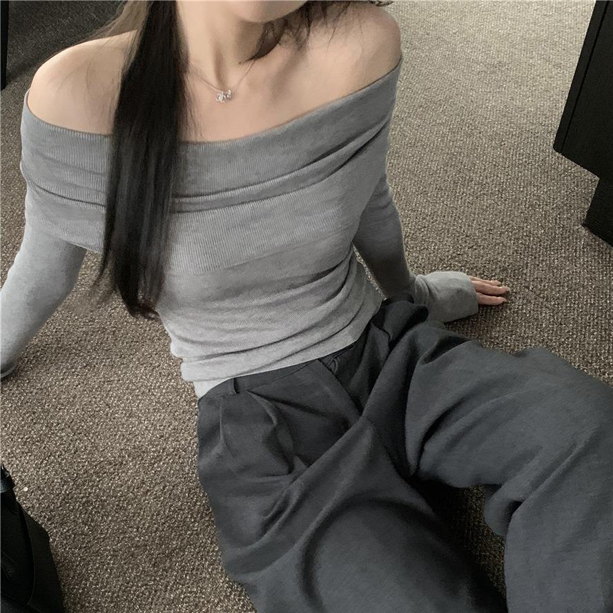 Pletený svetr s odhalenými rameny: Slim Fit, Dlouhý rukáv, Jemný styl