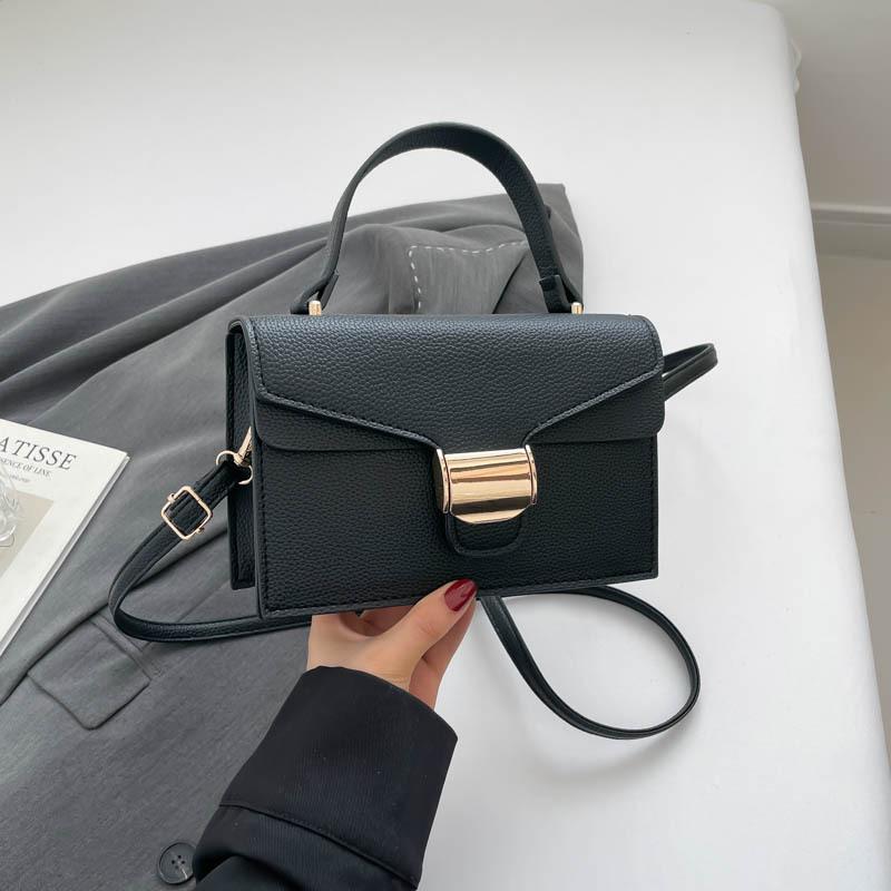 Autumn and winter Korean version niche simple handbag women's 2025 autumn new fashionable retro high-value single shoulder oblique bag