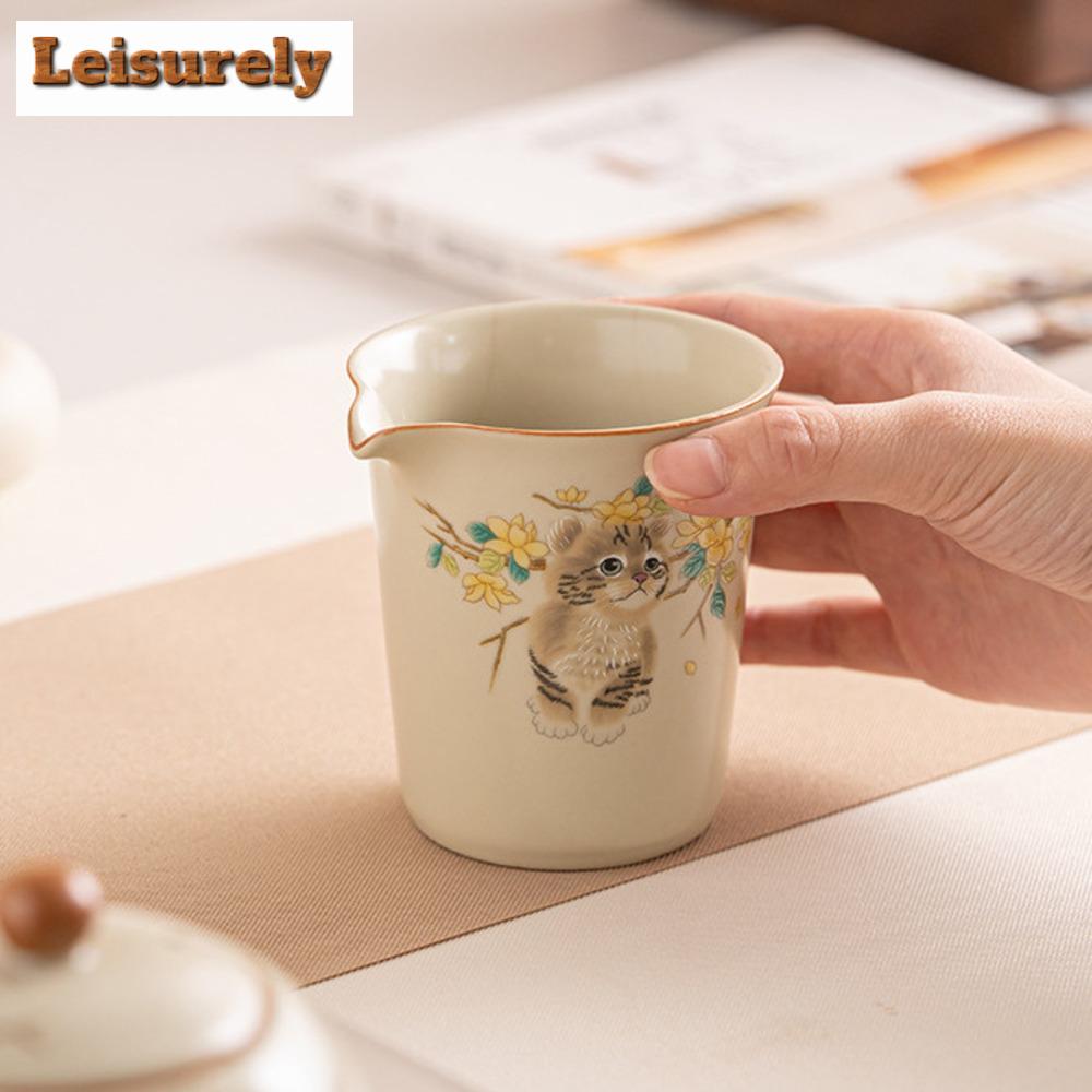 230 ml ręcznie robiony kremowy dzbanek do herbaty z porcelany Ru Kiln, ręcznie chwytający kubek do herbaty Cha Hai Household Justice Cup Teaset Craft Supplies