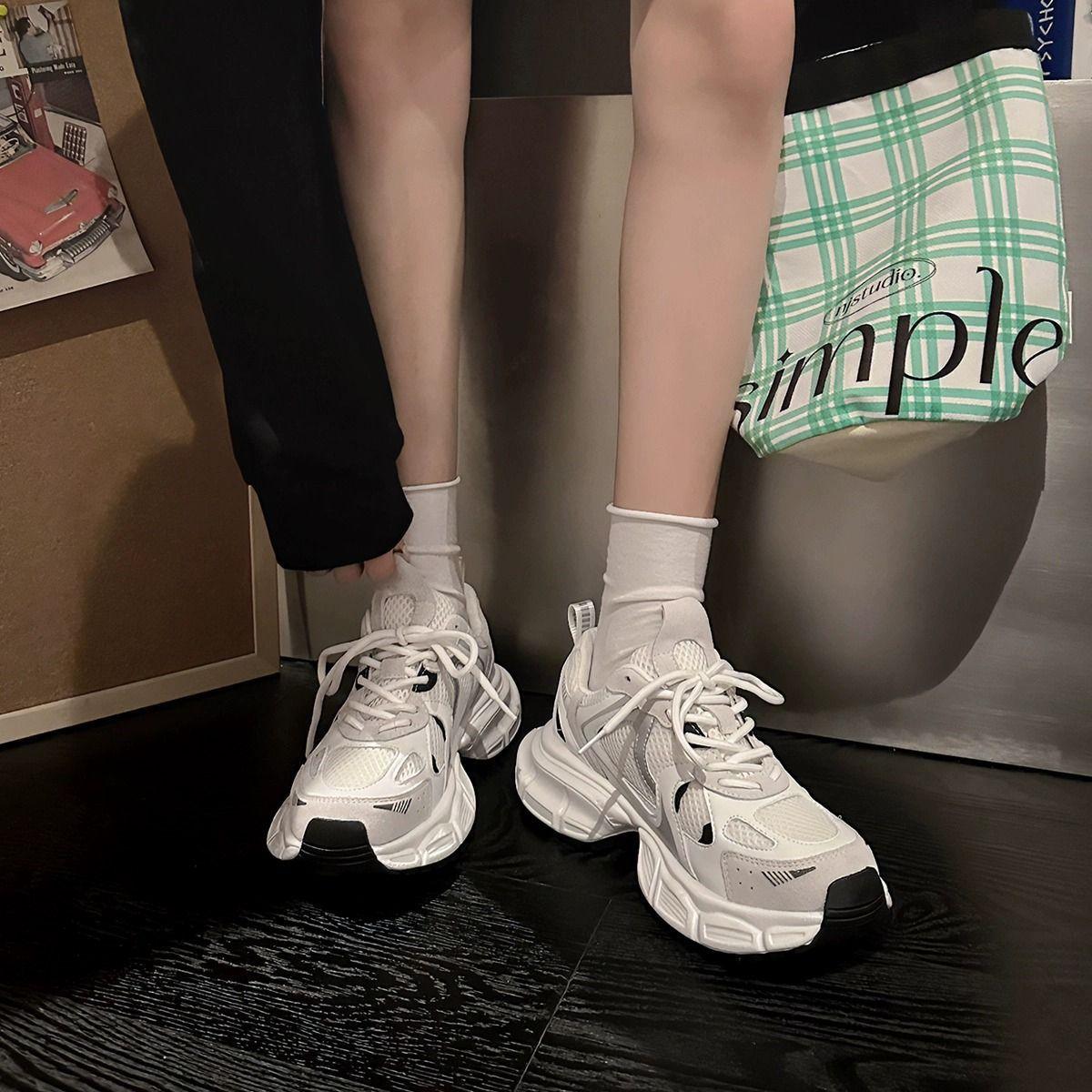 

Galoa · Формула Out of the Street ~ 2024 Новые летние и осенние повседневные туфли для пап с толстой подошвой и тонкой талией из дышащей сетки 35 белый