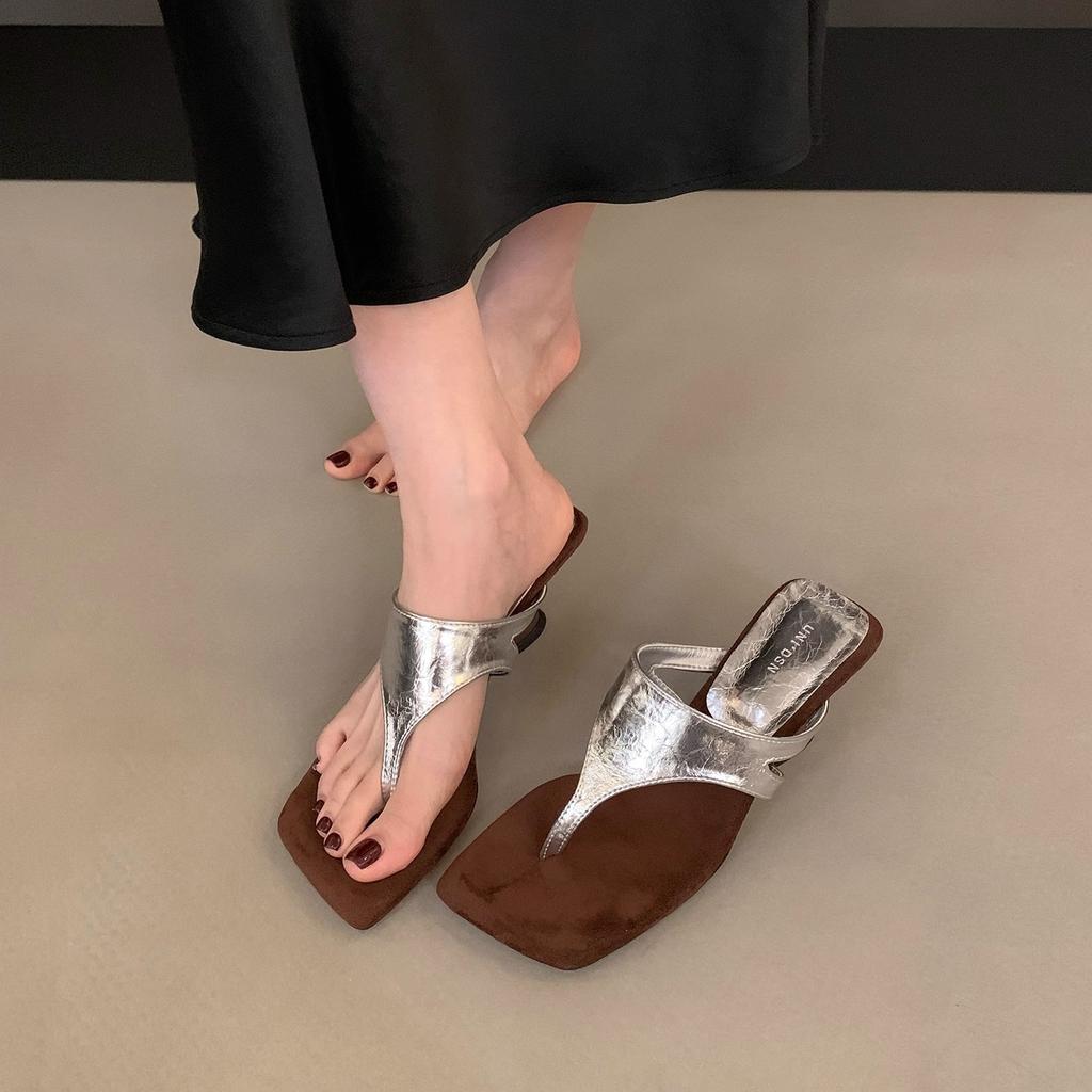 Französisches Nischendesign Keilabsatz Zehensandalen Schuhe Damen 2025 Sommer neue Mode silberne hochhackige Sandalen