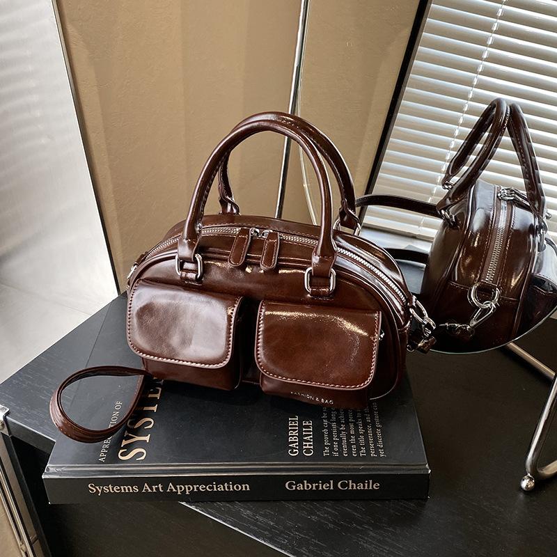 Small Bag Women's Autumn and Winter Retro New Niche Versatile Messenger Bag Premium Pillow Bag