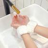 2 Paar verstellbare Armbänder Super wasserabsorbierend Elastisch Gesichtswasch-Armbänder Schnell trocknend Bequeme Passform Armband
