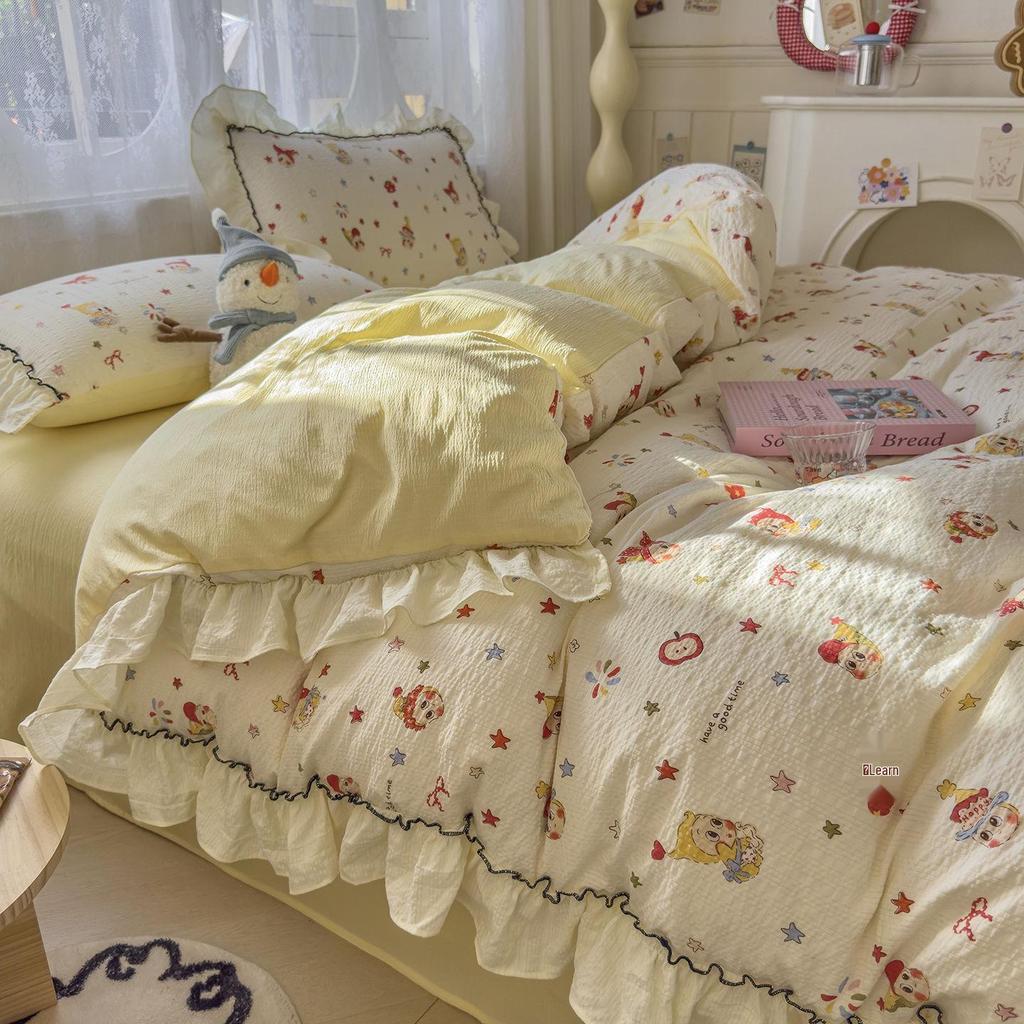 Korean Style Puff Gauze Lace Bedding Set - 4-Piece for Children's Dormitory Bed.