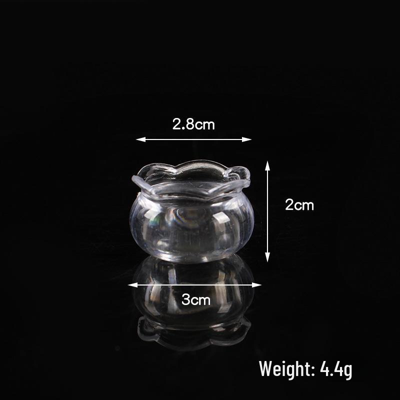 

«Миниатюрная модель аквариума с пластиковыми рыбками и игровыми аксессуарами»