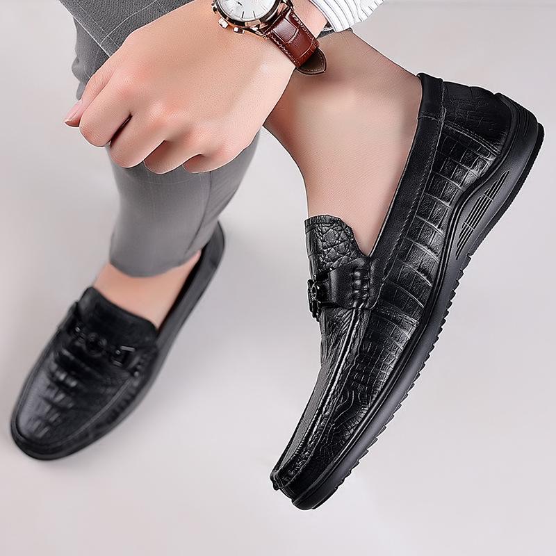 New Spring First-layer Cowhide Beanie Shoes Men's Genuine Leather Crocodile Pattern Casual Foot Leather Shoes Men's Large Size Men's Shoes 48