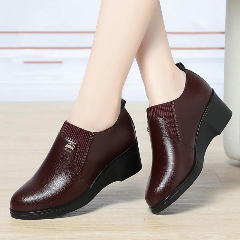 Middle Age Women's Shoes Slope Order Shoes for Women Autumn Shoes Shoes with Medium Heels Soft Soled Shoes Comfortable