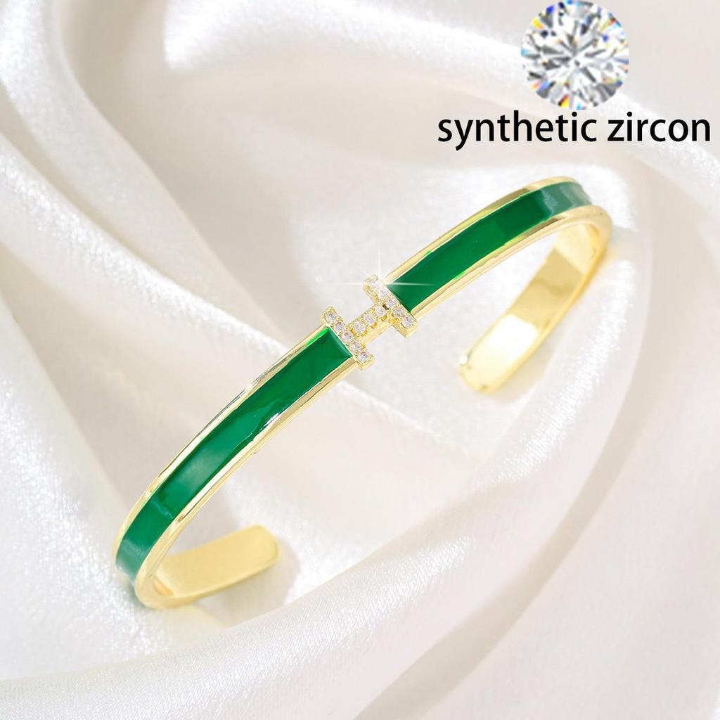 Zircon Letter Open Bangle: Luxury Commuting Bracelet, Exquisite Fashion Jewelry for Women, 2025 Edition.
