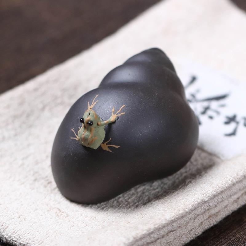 Purple Sand Tea Pet Water Spray Frog Snail Small Ornament Handmade Snail Tea Set Tea Tray Sculpture