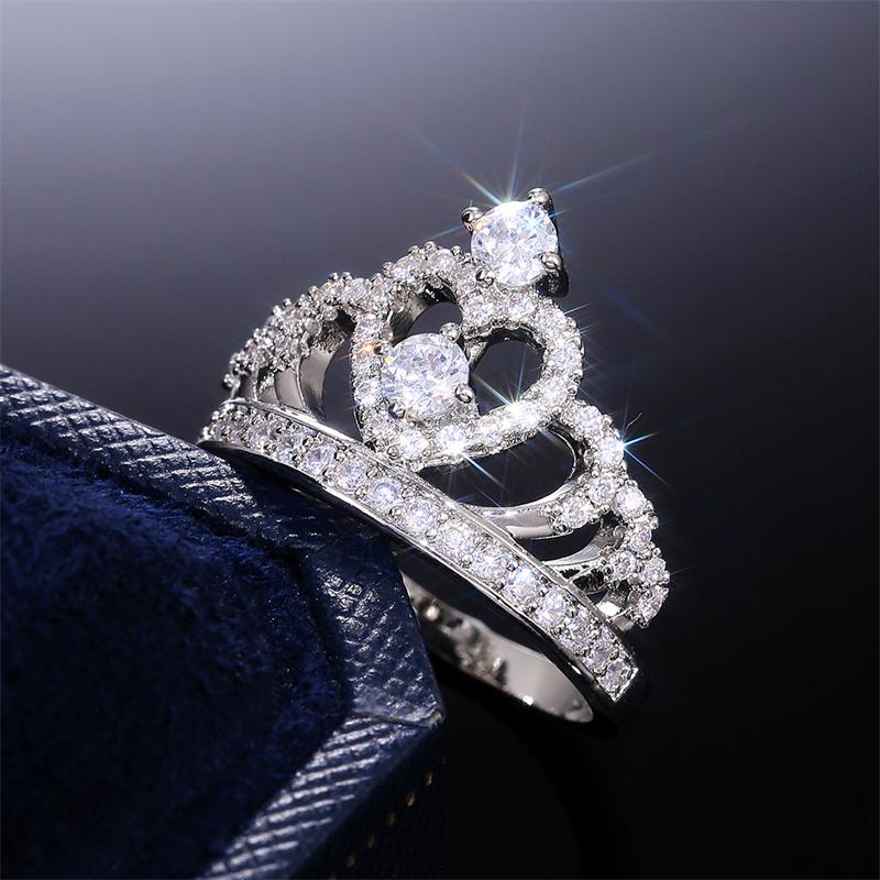 Huitan  Fancy Crown Women Ring Best Anniversary Girl Gift Elegant Female Dance Party Trendy Jewelry Rings