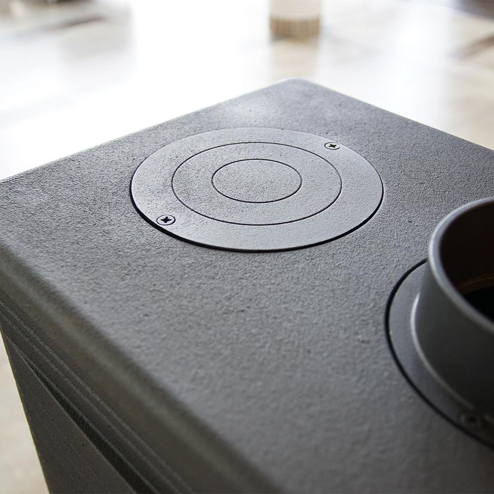 Holzbefeuerter Gusseisenofen KRATKI K10 Ø 150 10 kW mit Kochplatten