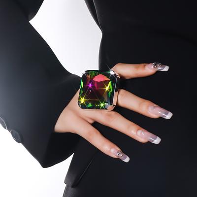 Stonefans Mode Anneaux de Doigt Carrés Grandes Cristaux Accessoires de Fête Statement Anneau Ouvert Strass Colorés Bijoux Réglables