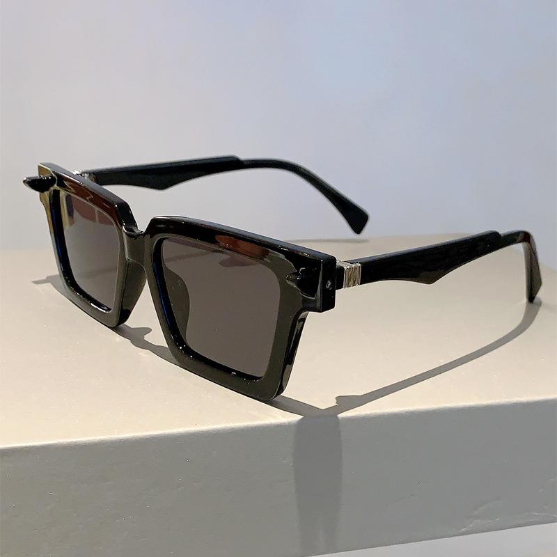 Classic Punk Pink Square Sunglasses Women For Men Luxury Brand Designer Trend Sun Glasses Fashion Vintage Hip Hop Driving Shades