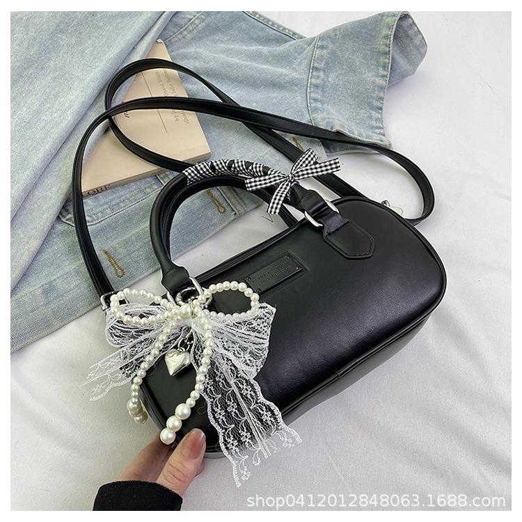 

Портативная сумка для боулинга женская 2025 новая модная простая сумка-подушка большой вместимости для поездок на работу на плечо через плечо чёрный