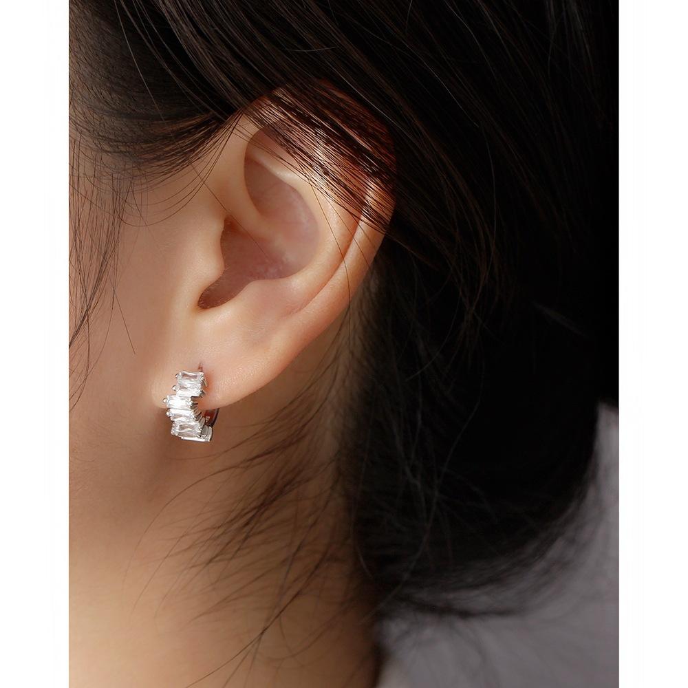 Fashion Jewelry 18K Gold Plated 925 Sterling Silver Simple Luxury Zircon Hoop Earring for Women Silver Earring Factory