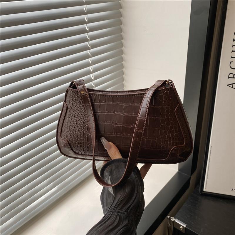 Popular solid color, texture, temperament, versatile urban commuting, simple and high-value women's portable shoulder underarm bag