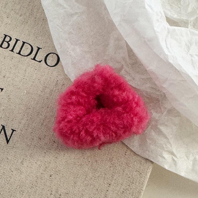 Plush Cat Ear Hair Clip for Women: Princess Style Claw Accessory for Autumn/Winter