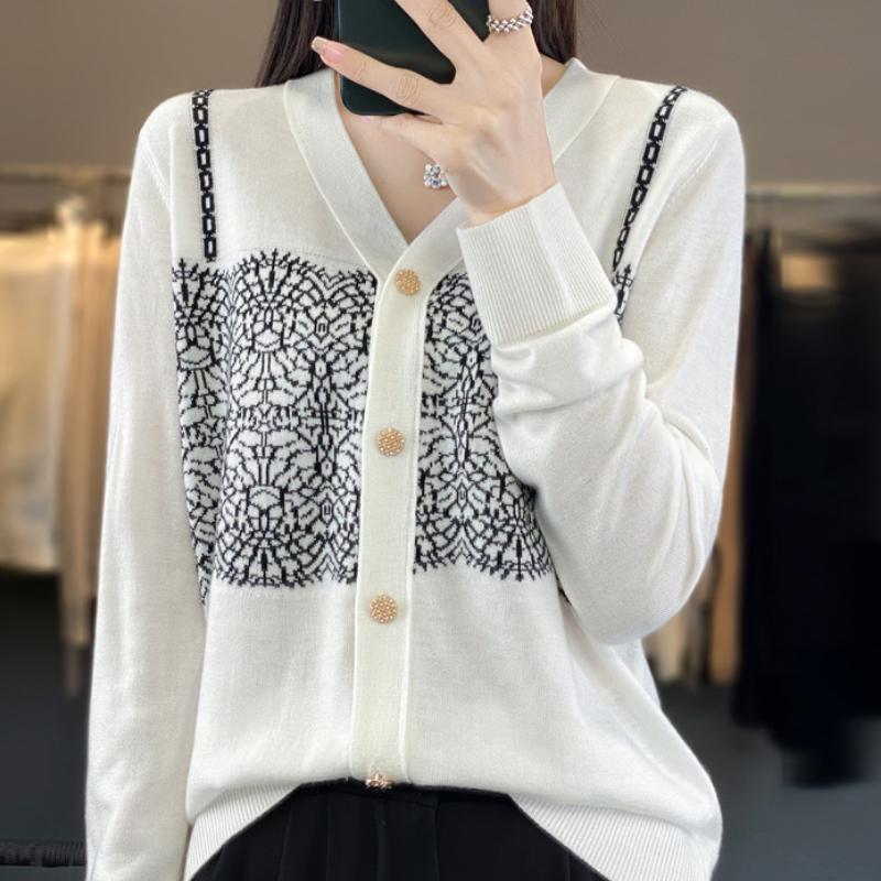 Wool Knitted Cardigan for Women In Autumn and Winter Style, Fashionable Loose Korean Version of Jacket, Skin-friendly and Warm Long-sleeved Top