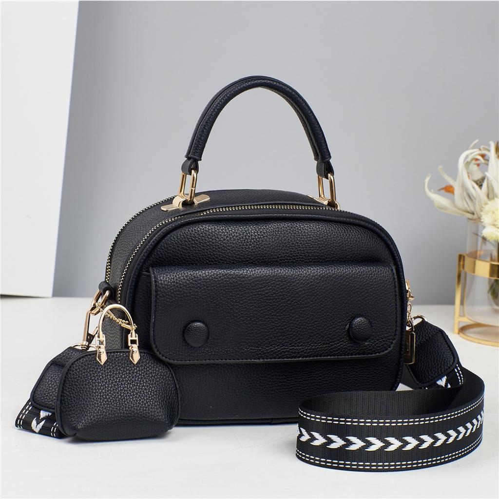 Premium Pendant Small Size Bag Versatile Korean-style Crossbody Bag Women's Handbag Fashionable and Fashion Single-shoulder Bag