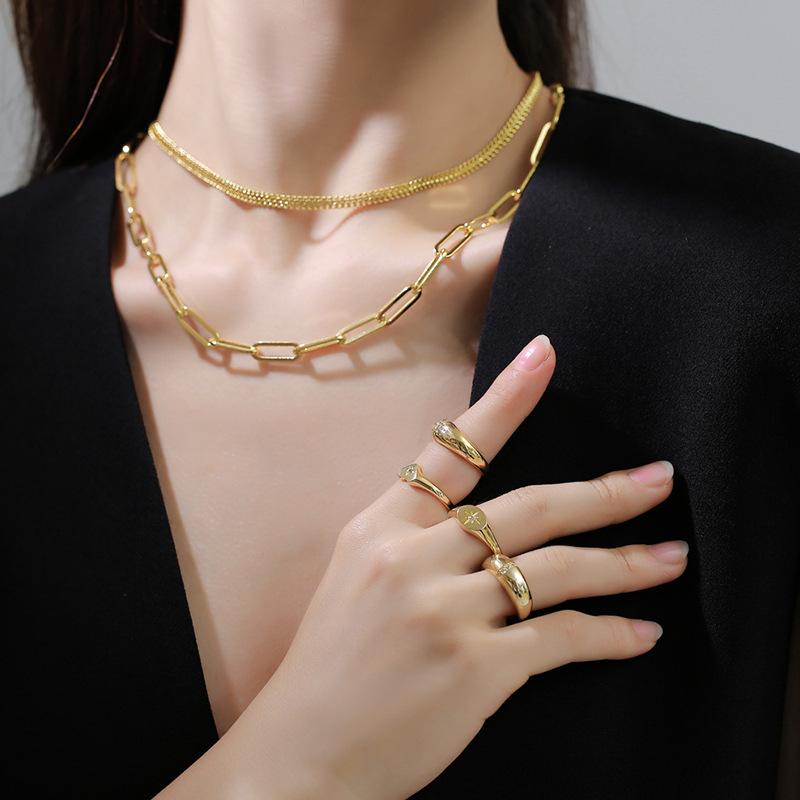 Trendy And Cold Wind Stacked Chain, Temperament Snake Bone Chain Sexy Necklace