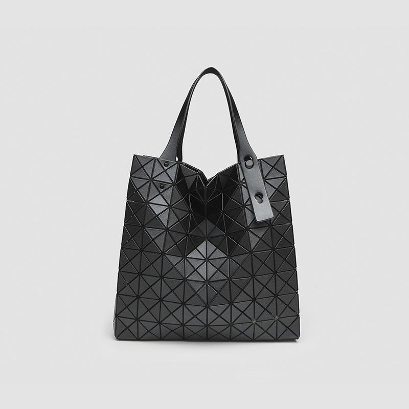 

Классическая восьмиячеечная геометрия Сумка-тоут для компьютера для поездок на работу Сумка для покупок Одноплечевая сумка-тоут для женщин чёрный