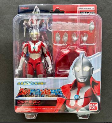 Ultraman Ultra Action Figure NEO Brothers Cape Set Toy Bandai