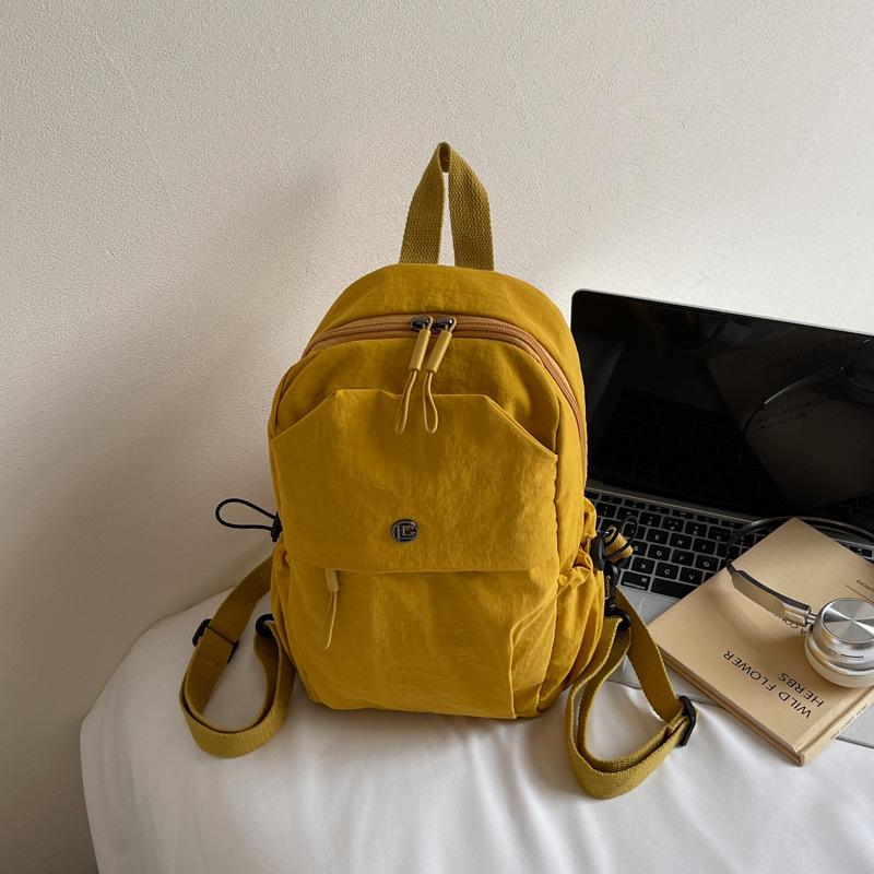 

Niche design casual simple texture trendy small backpack fashion 2025 summer new foreign style women s backpack жёлтый