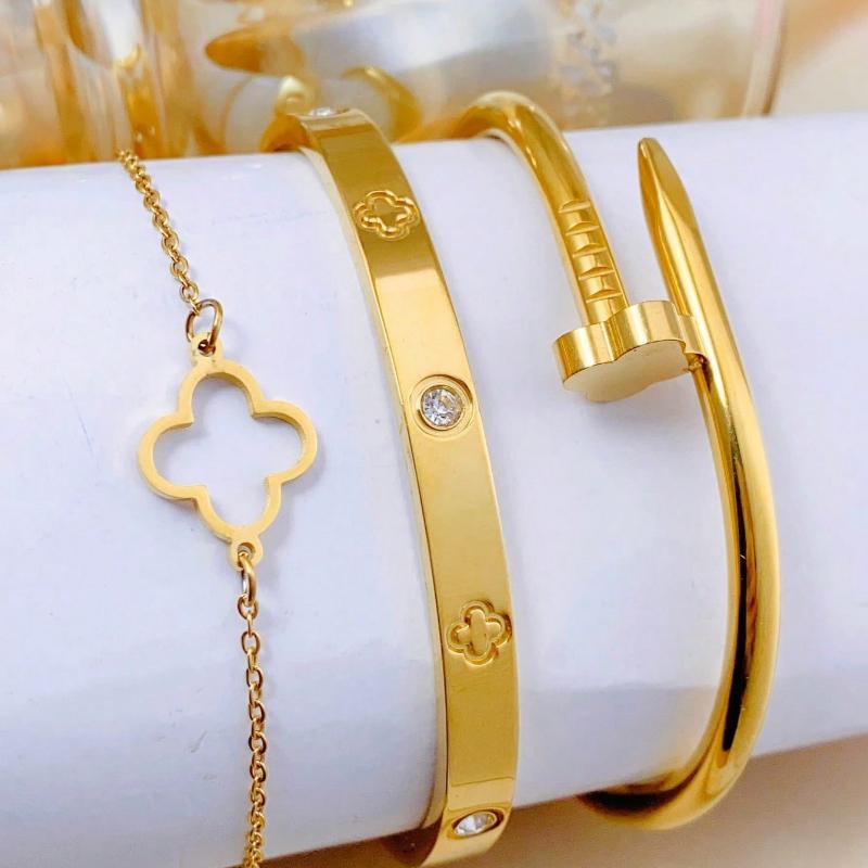 3pcs  Fashion Luxury Clover Zirconia Inlaid Stainless Steel Bangle Bracelet, Versatile For Daily Wear