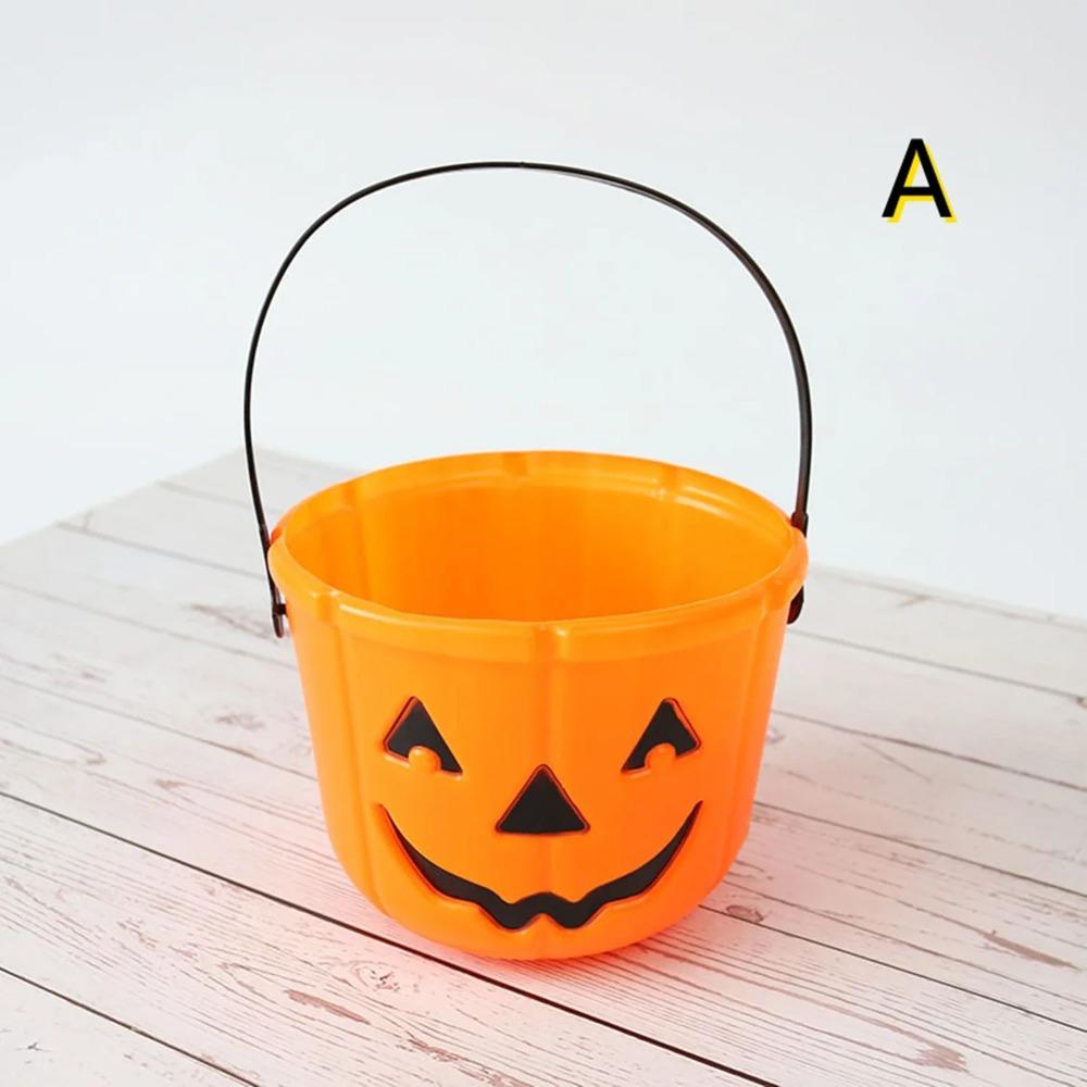 Halloween Trick or Treat Buckets Pumpkin Candy Basket Plastic Pail Candy Holder with Handle Orange Jack-o'-Lantern Party Favors