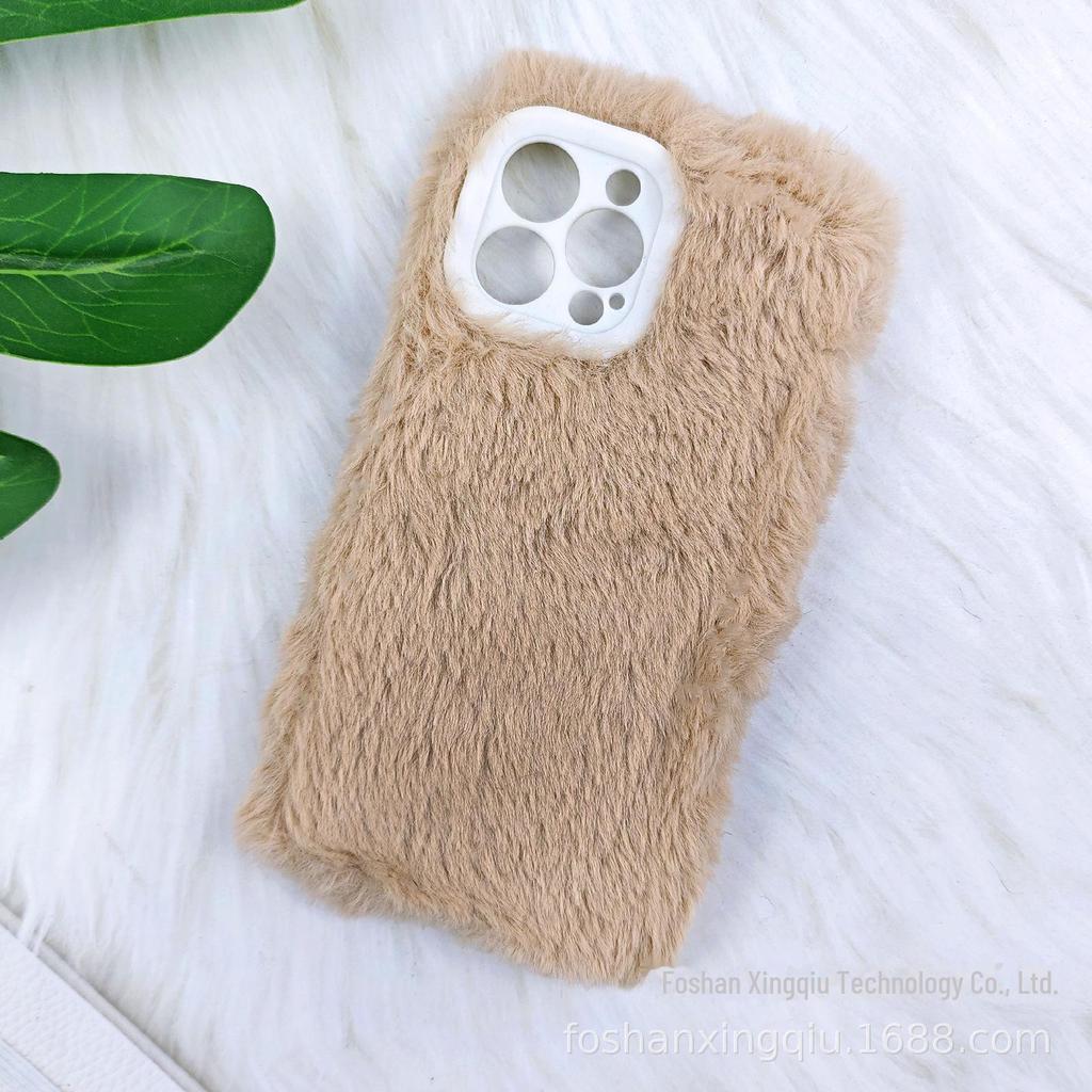 Niedliche Handyhülle aus Plüschkaninchenfell für modischen Schutz