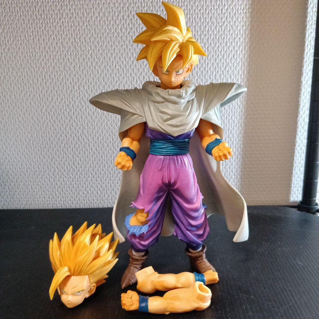 Dragon Ball Grandista Super Saiyan 2 Son Gohan Figure