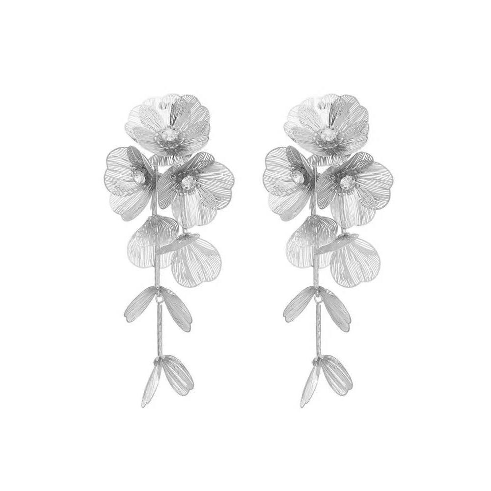 

High-end metal flower earrings women s vacation wind fringed earrings Chinese style exaggerated large earrings bridal ear jewelry