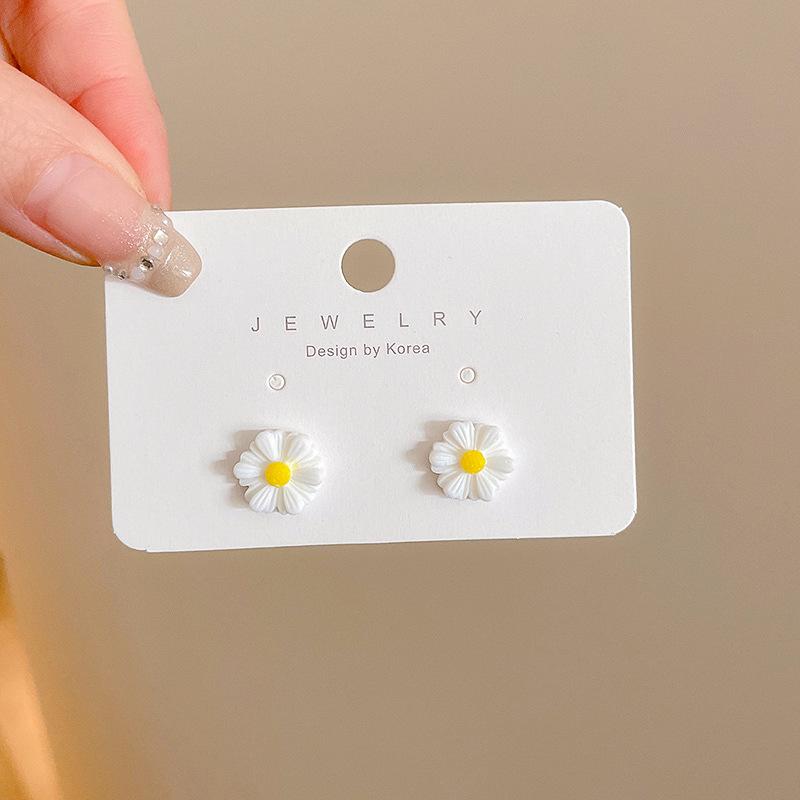 Big White Camellia Flower Stud Earring for Female Simple Sweet Acrylic Resin Ear Jewelry Wedding Best Friend Christmas Gift