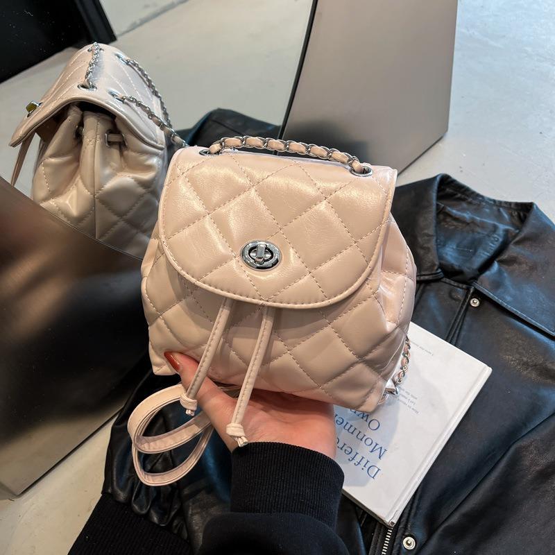 Rhombus chain backpack women's fashion versatile niche high-value school bag bucket bag lightweight small backpack