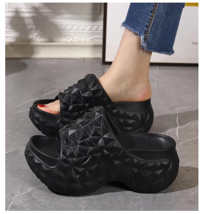 Fashion Women's Fashionable Slippers Outdoor Indoor Slippers EVA Soft Thick Soled Casual Sandals Suitable for Girls