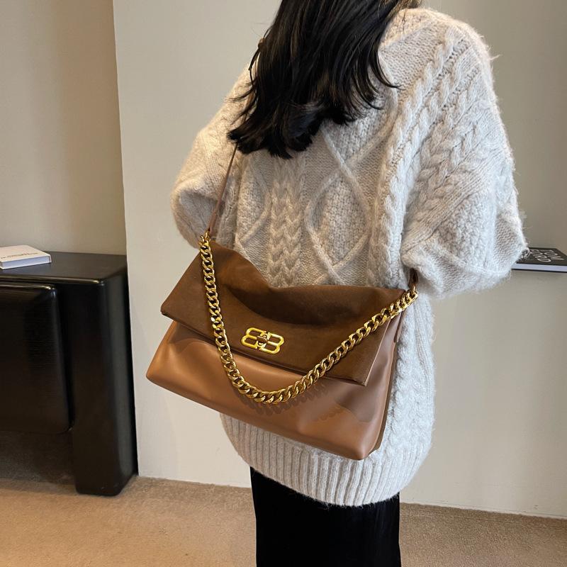 Large-capacity tote bag women's 2025 winter new women's bag high-end light luxury chain single shoulder armpit bag