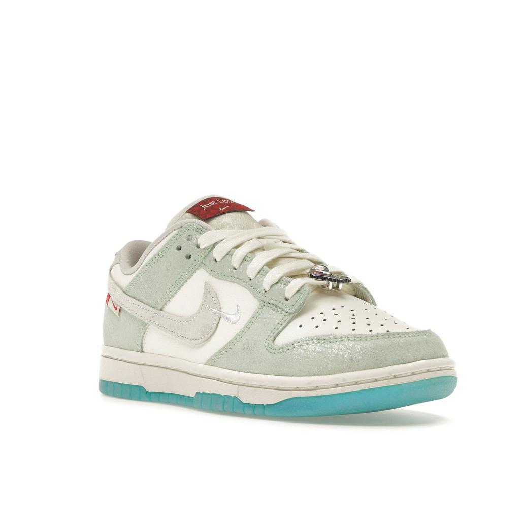 Nike Dunk Low LX Jahr des Drachen Damen-Sneaker Grün Sail Dusty-Cactus FZ5065-111