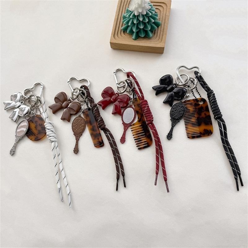 Fashionable Acetate Comb Mirror Keychain Multifuntional Key Accessory Suitable for Youthful Women and Girl Outdoor Use