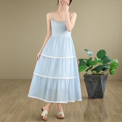 2025 yaz yeni güzel sırt nazik rüzgar askılı elbise kadın taze moda mizaç orta uzunlukta elbise