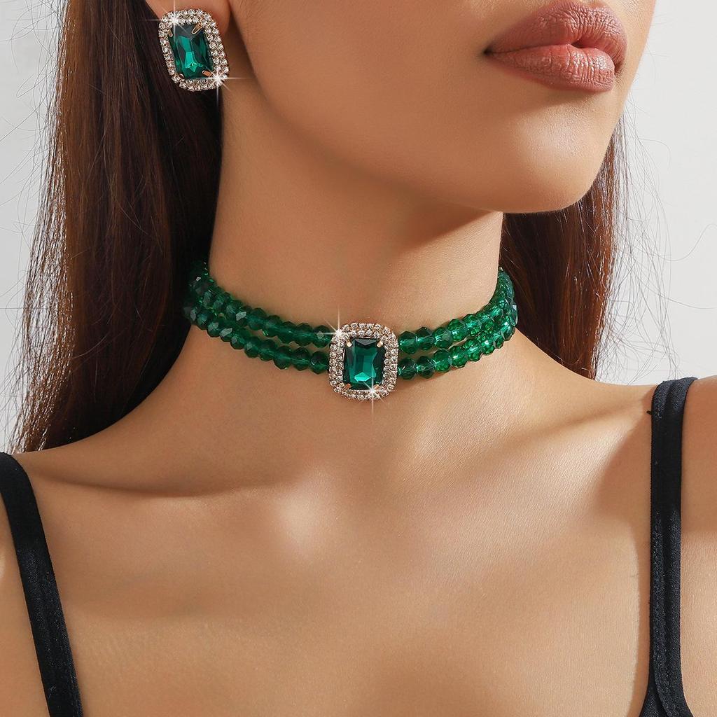 Luxuriöse doppellagige geometrische Kristallkette und rechteckiges Ohrstecker-Set